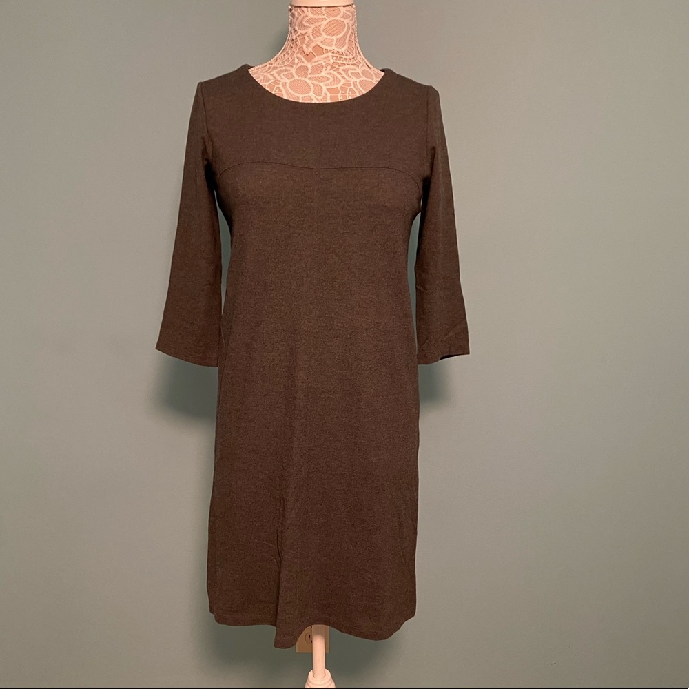 Uniqlo Gray 3/4 sleeve Dress, Size Small.
